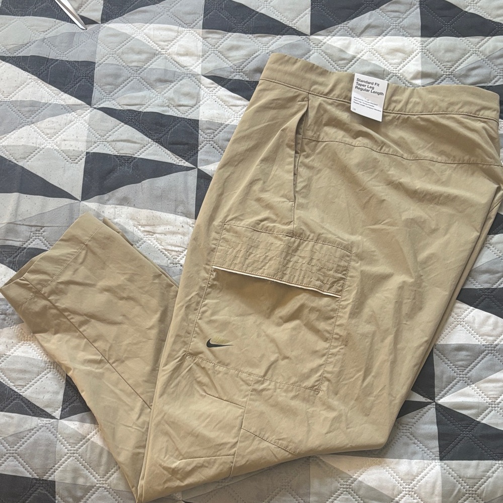 Nike Men's Beige Cargo Pants